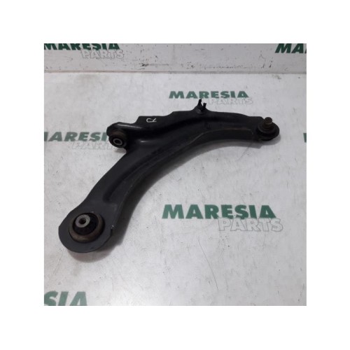 Renault - Scenic - Front lower wishbone, right