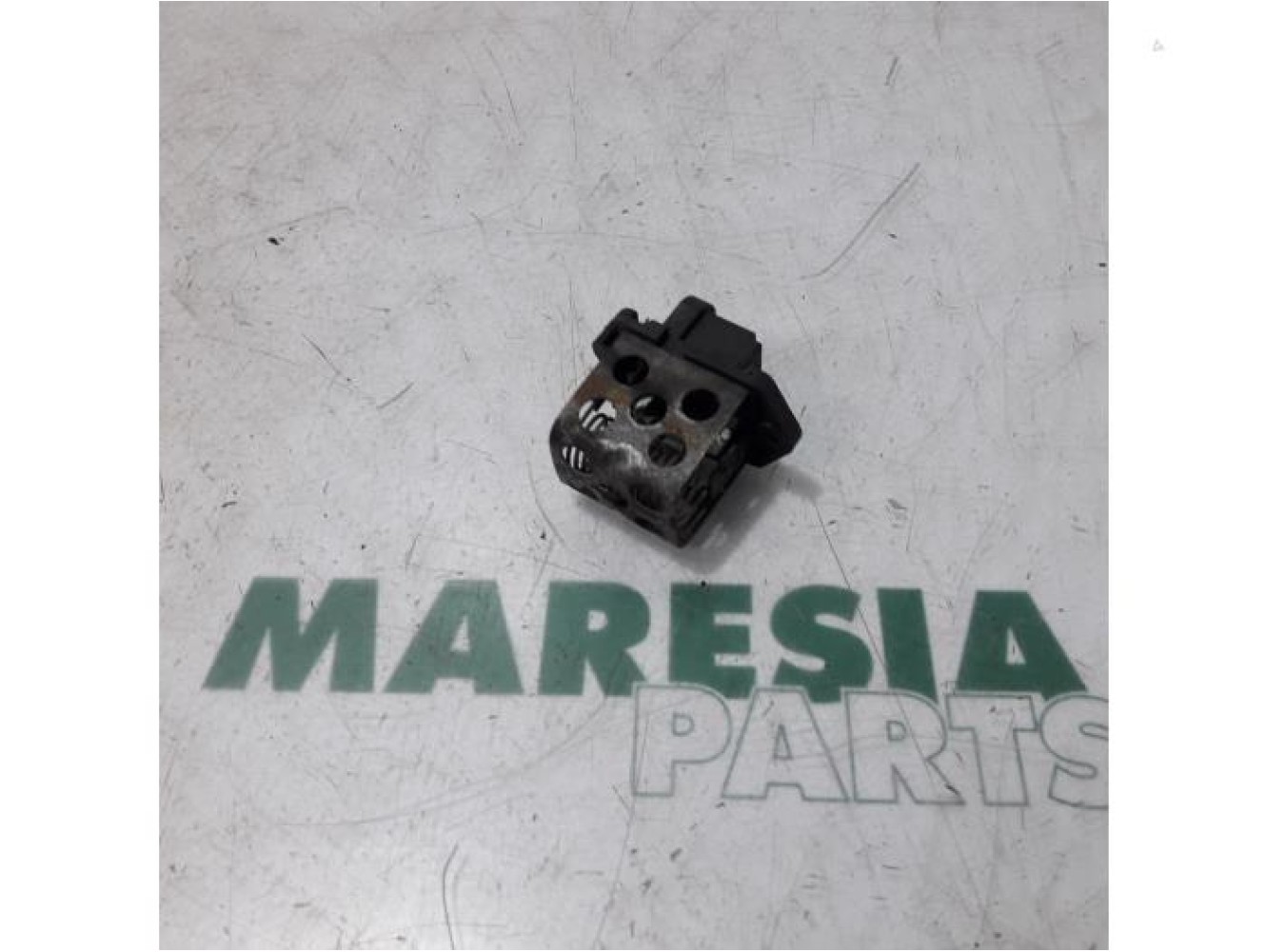 Renault - Scenic - Cooling fan resistor