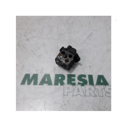 Renault - Scenic - Cooling fan resistor