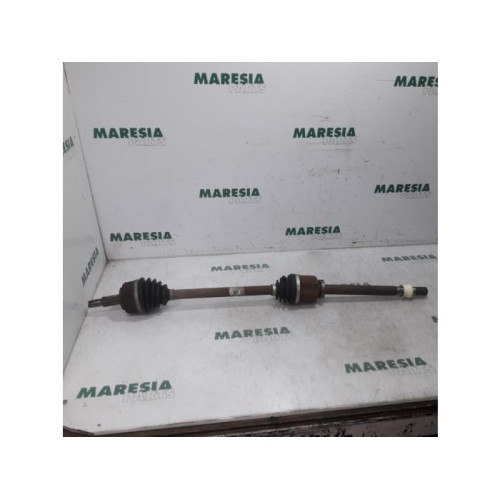 Renault - Master - Front drive shaft, right
