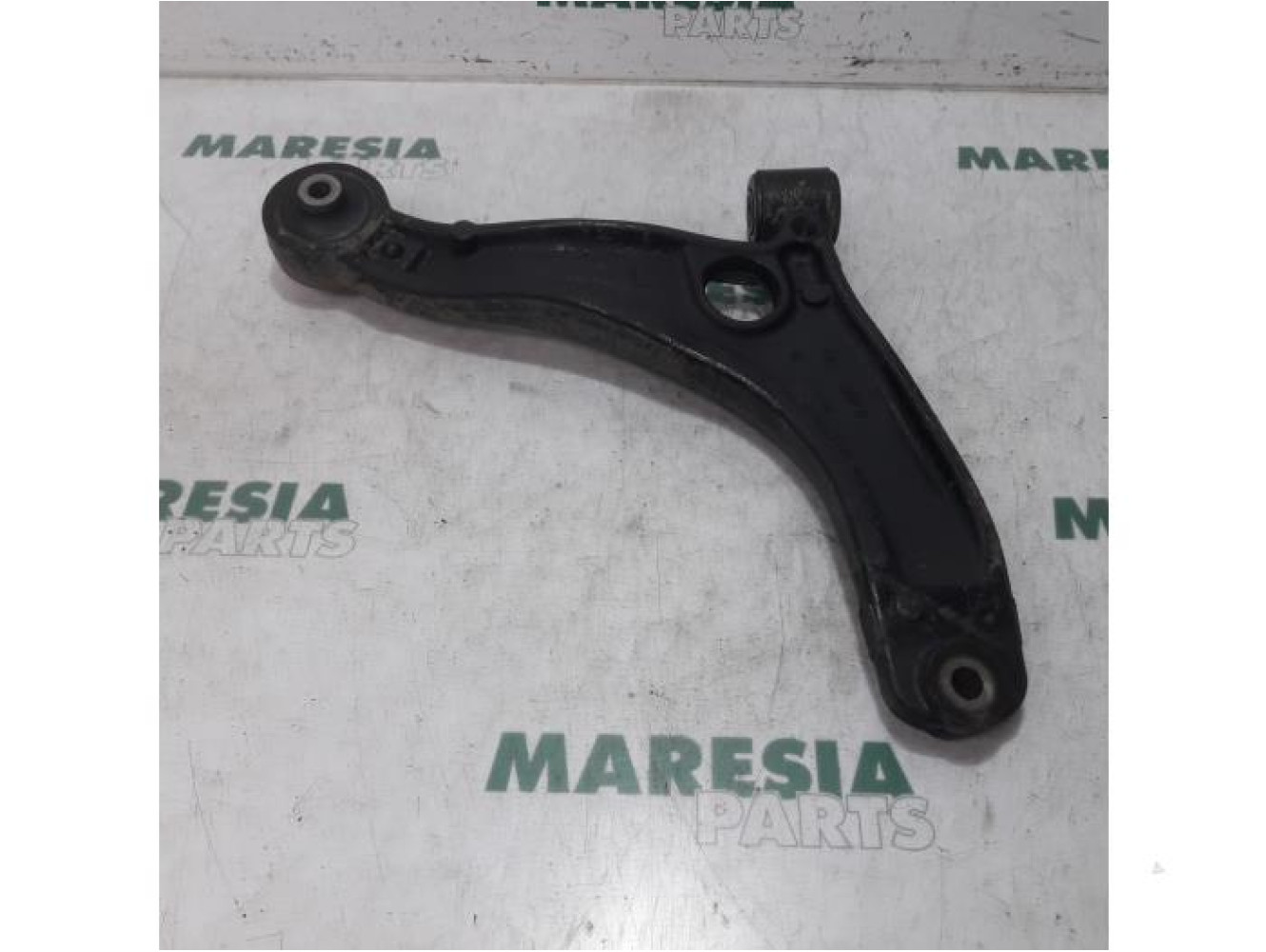 Renault - Master - Front lower wishbone, left