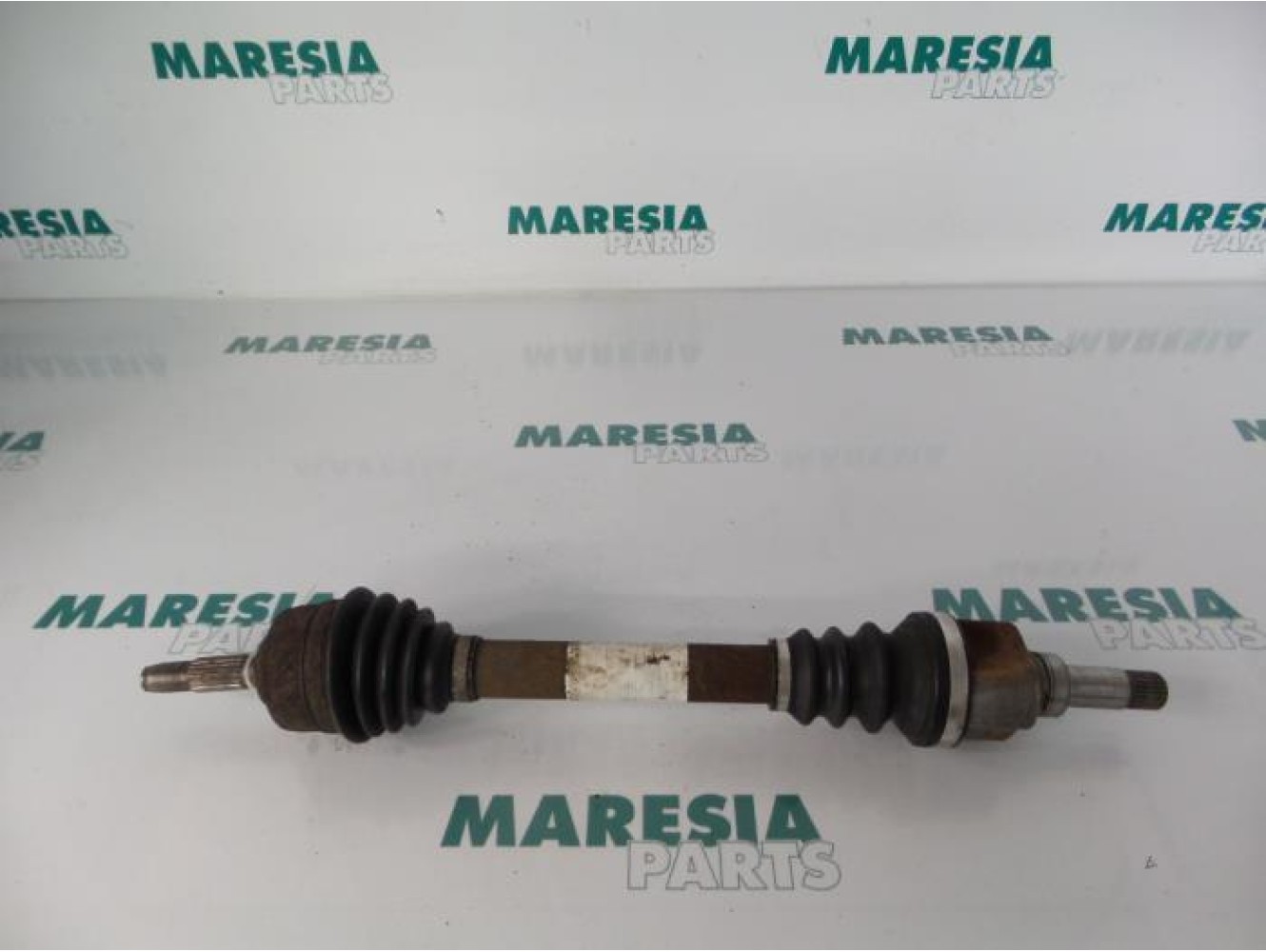 Peugeot - 206 - Aandrijfas links-voor