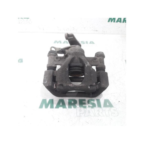 Renault - Master - Bremszange links hinten