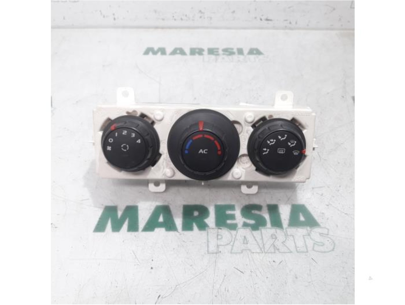 Renault - Master - Heater control panel