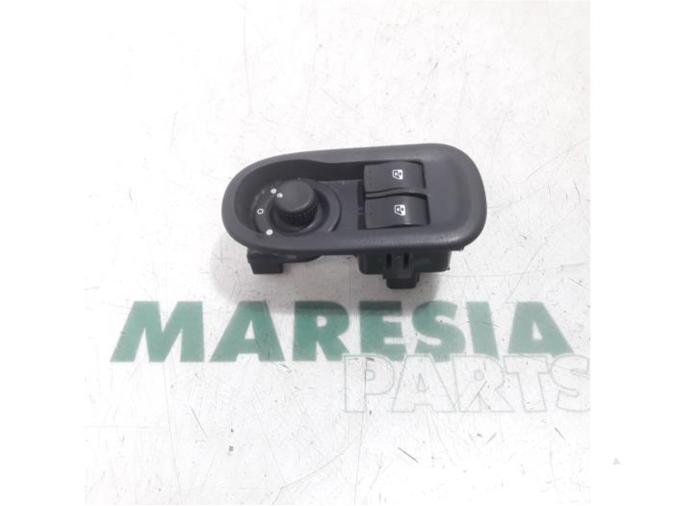 Renault - Master - Multi-functional window switch