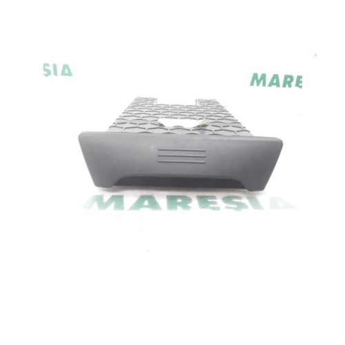 Renault - Master - Dashboard cover / flap