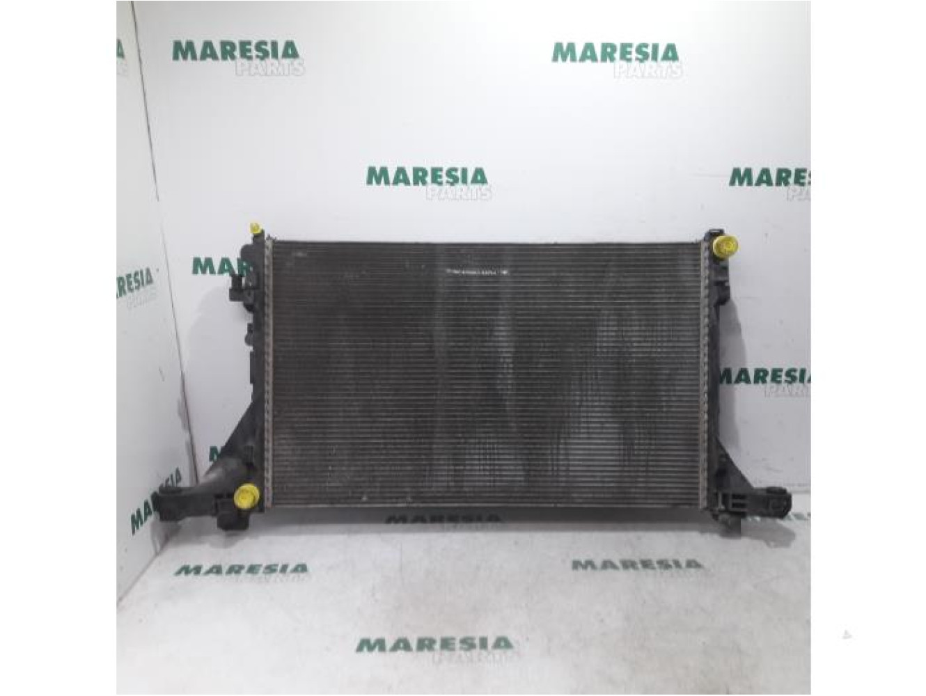 Renault - Master - Radiator