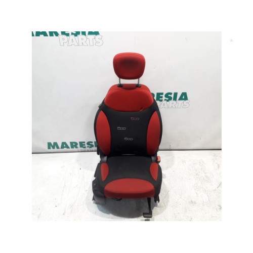Fiat - 500L - Seat, right
