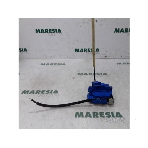 Fiat - 500L - Rear door mechanism 4-door, right