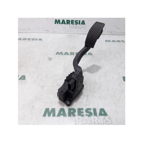 Fiat - 500L - Throttle pedal position sensor