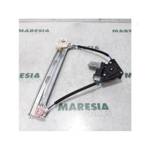 Fiat - 500L - Rear door window mechanism 4-door, right