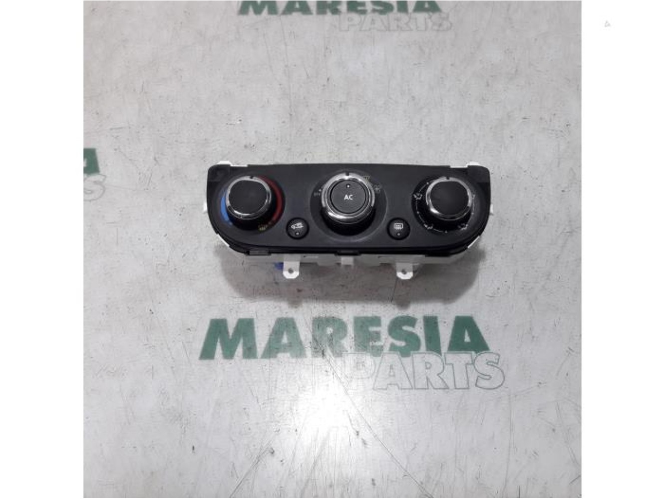Renault - Clio - Heater control panel