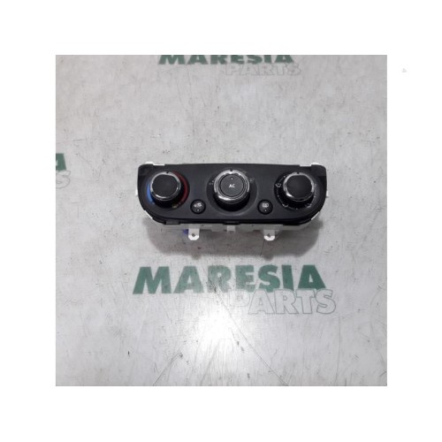 Renault - Clio - Heater control panel