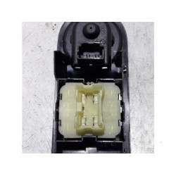 Renault - Clio - Multi-functional window switch