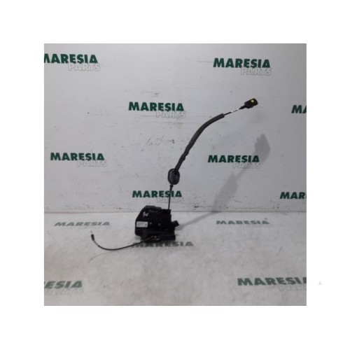 Renault - Clio - Front door lock mechanism 4-door, right