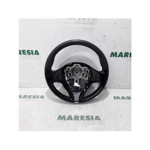 Renault - Clio - Steering wheel