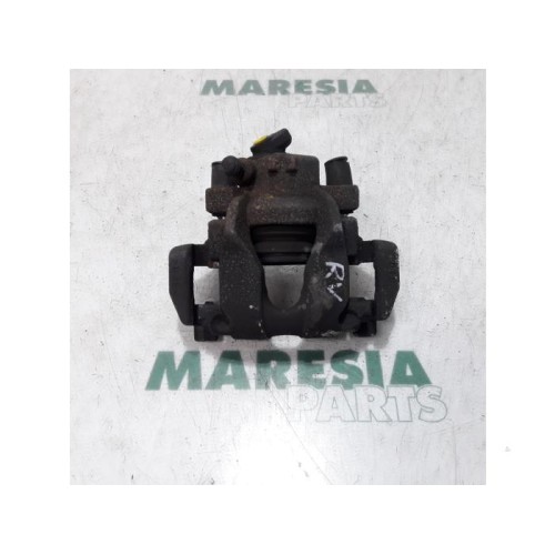 Renault - Clio - Front brake calliper, right