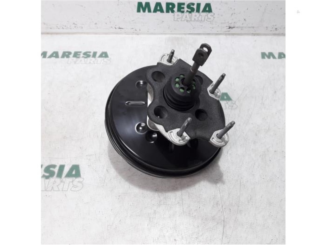 Renault - Clio - Brake servo