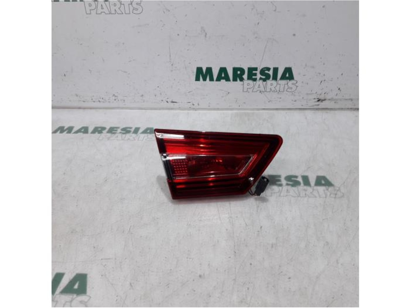 Renault - Clio - Taillight, left