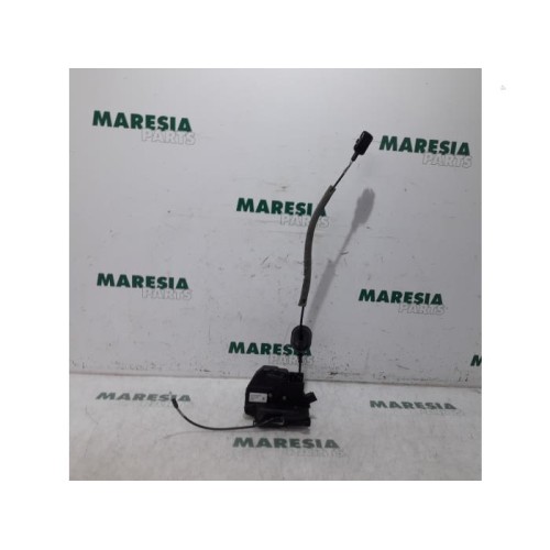 Renault - Clio - Front door lock mechanism 4-door, right