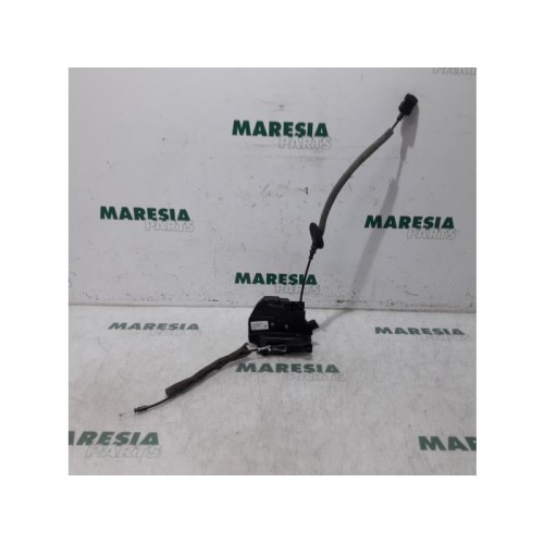 Renault - Clio - Rear door mechanism 4-door, right
