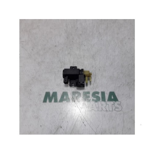 Renault - Clio - Turbo pressure regulator