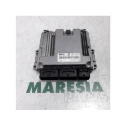 Renault - Clio - Engine management computer