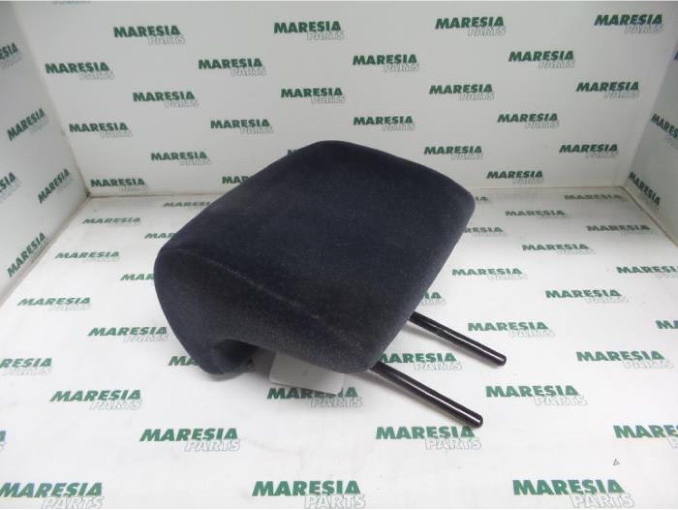 Peugeot - 206 - Headrest