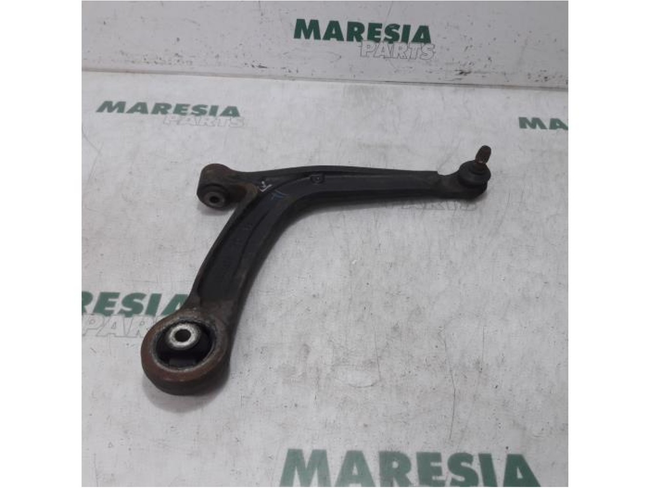 Fiat - 500 - Bras de suspension bas avant droit