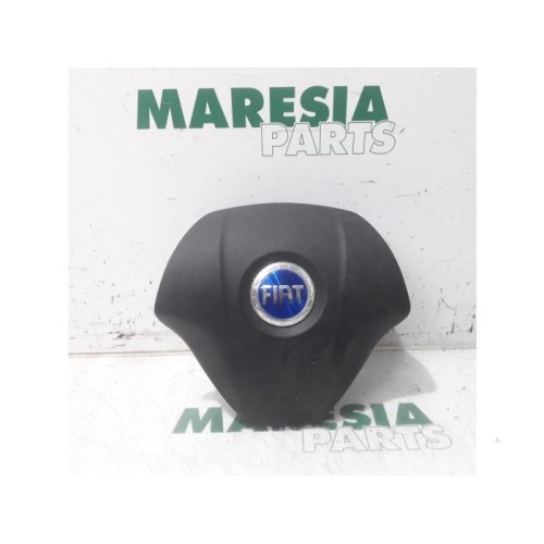 Fiat - Punto - Left airbag (steering wheel)