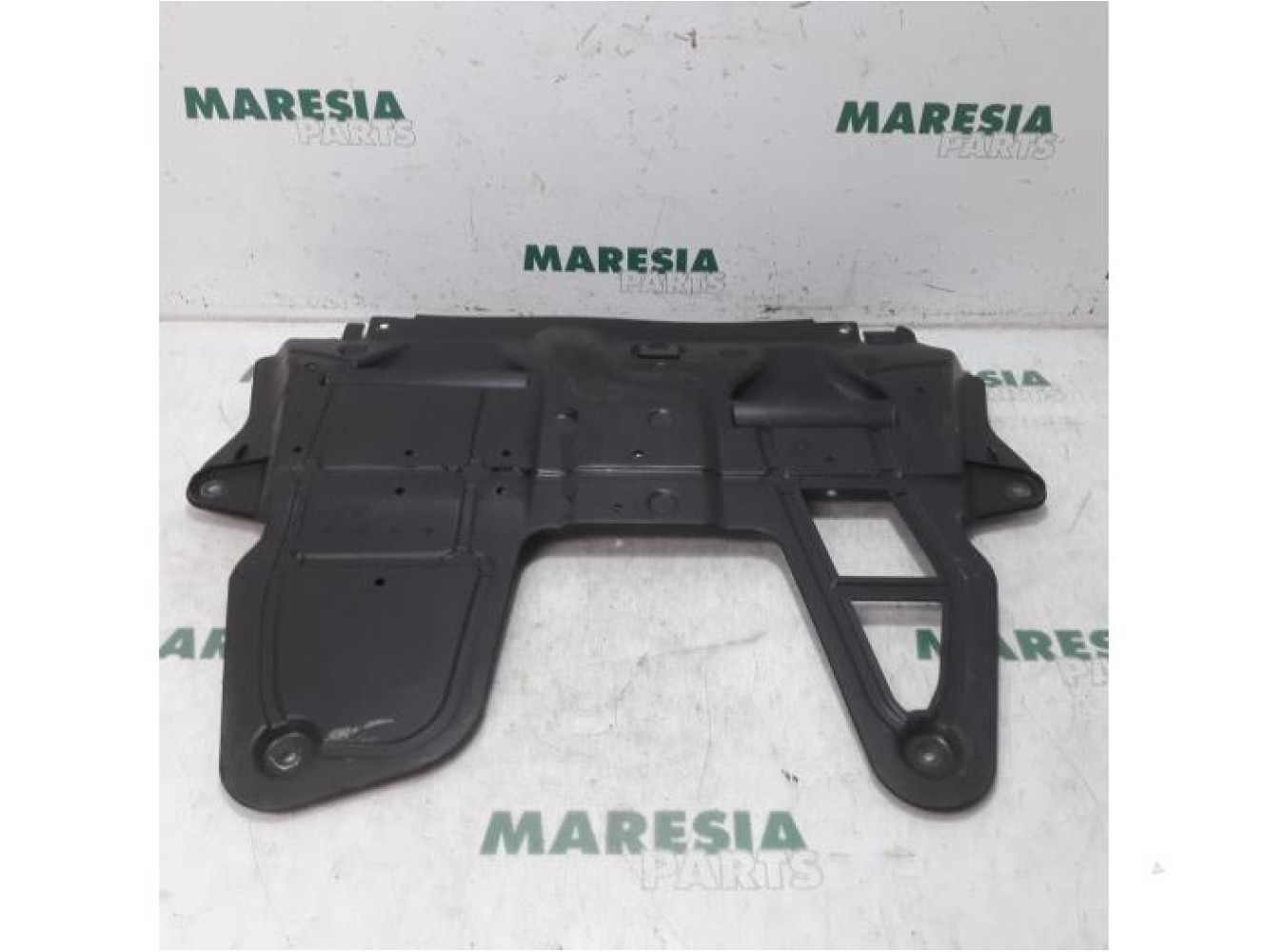 Fiat - 500 - Engine protection panel