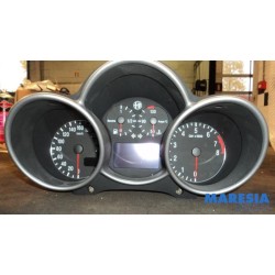 Alfa Romeo - 147 - Instrumentenbrett