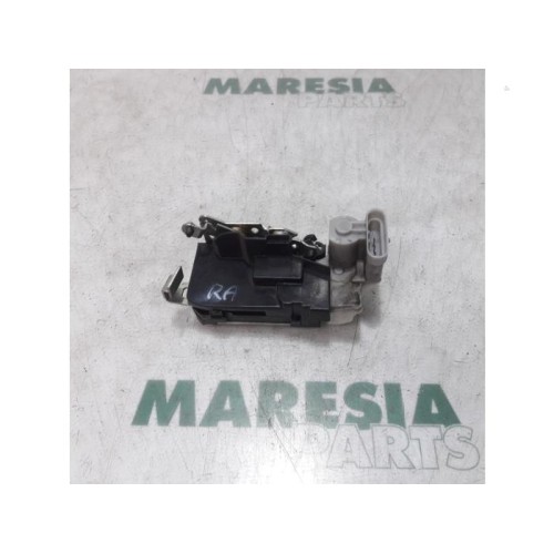 Fiat - Punto - Rear door mechanism 4-door, right