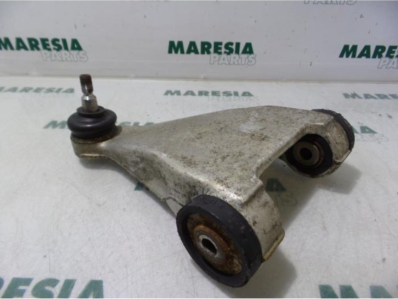 Alfa Romeo - 166 - Querlenker oben links vorne