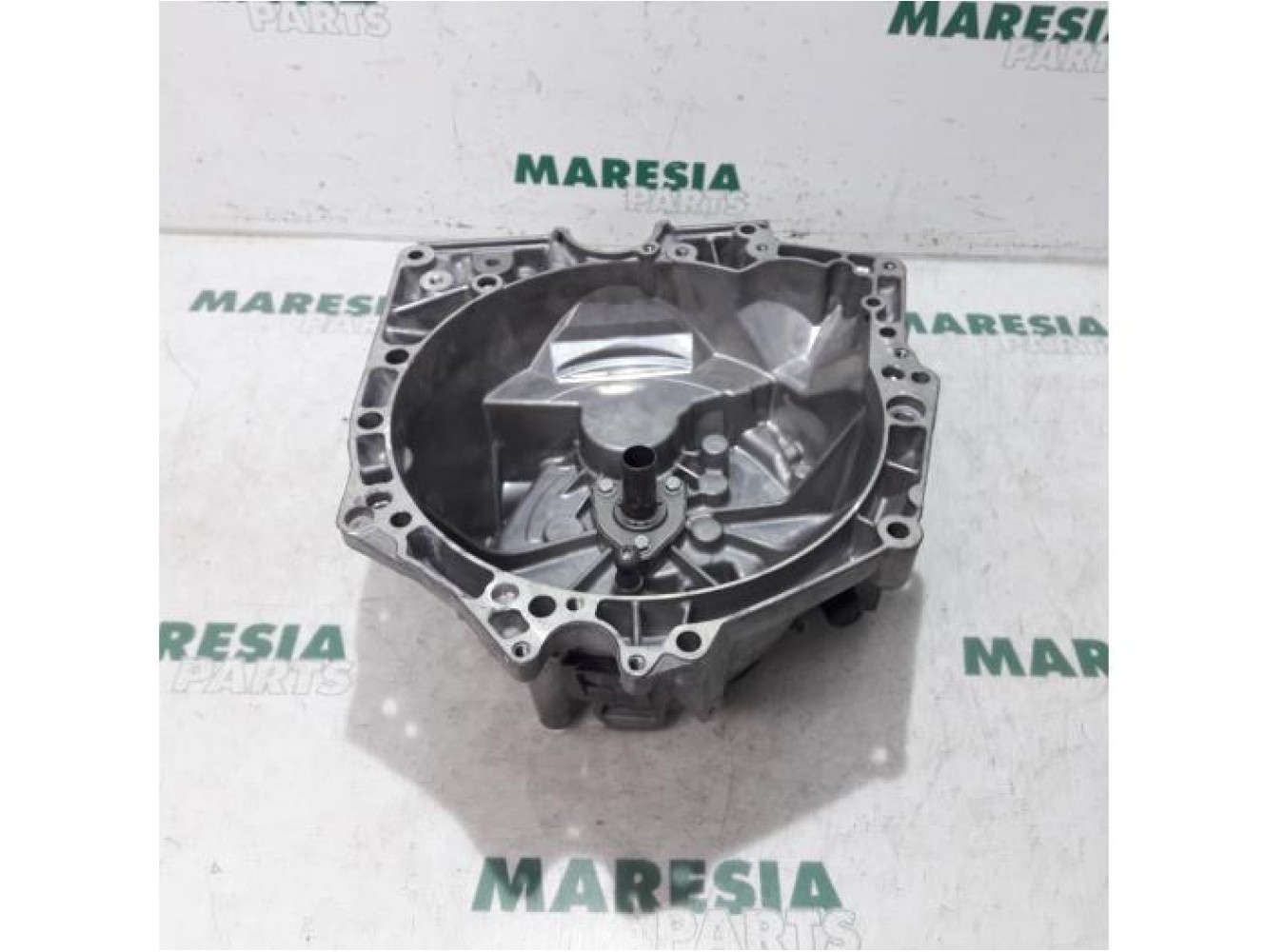 Citroen - DS3 - Gearbox casing