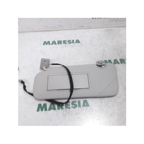 Citroen - C5 - Sun visor