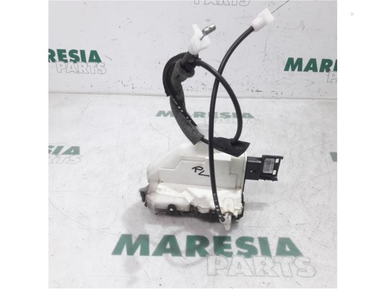 Citroen - C5 - Front door lock mechanism 4-door, right