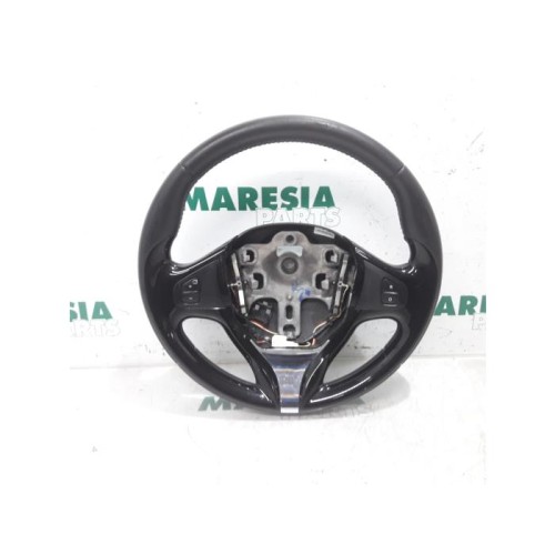 Renault - Clio - Steering wheel
