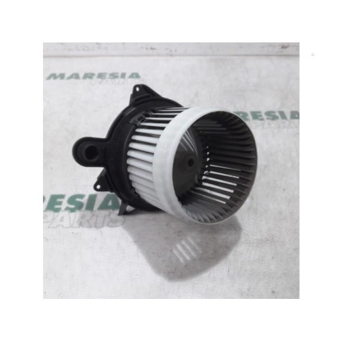 Renault - Clio - Heating and ventilation fan motor