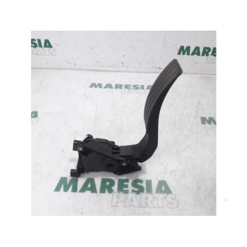 Renault - Clio - Gaspedaalpositie Sensor