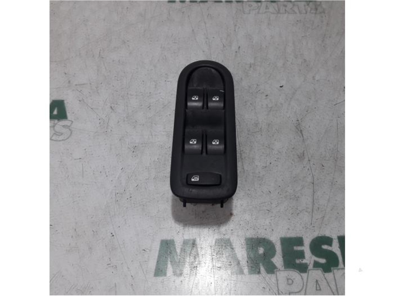 Renault - Megane Scenic - Multi-functional window switch