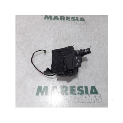 Renault - Megane Scenic - Wiper switch