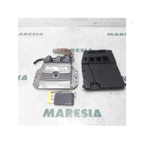 Renault - Megane Scenic - Engine management computer