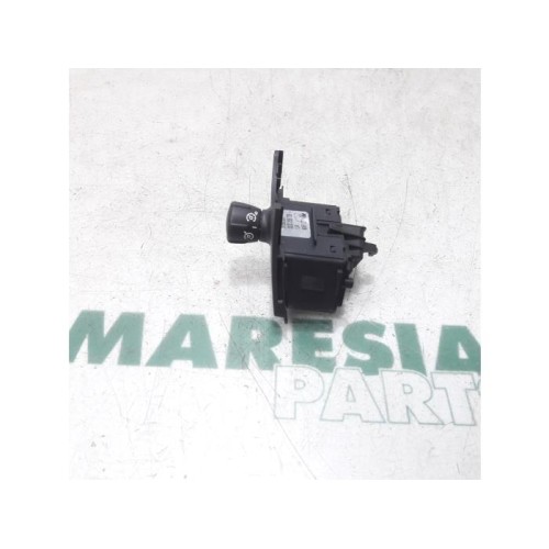 Renault - Megane Scenic - Cruise control switch