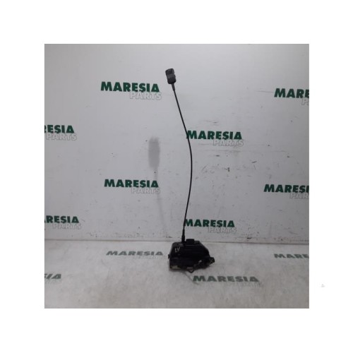 Renault - Megane Scenic - Door lock mechanism 4-door, front left