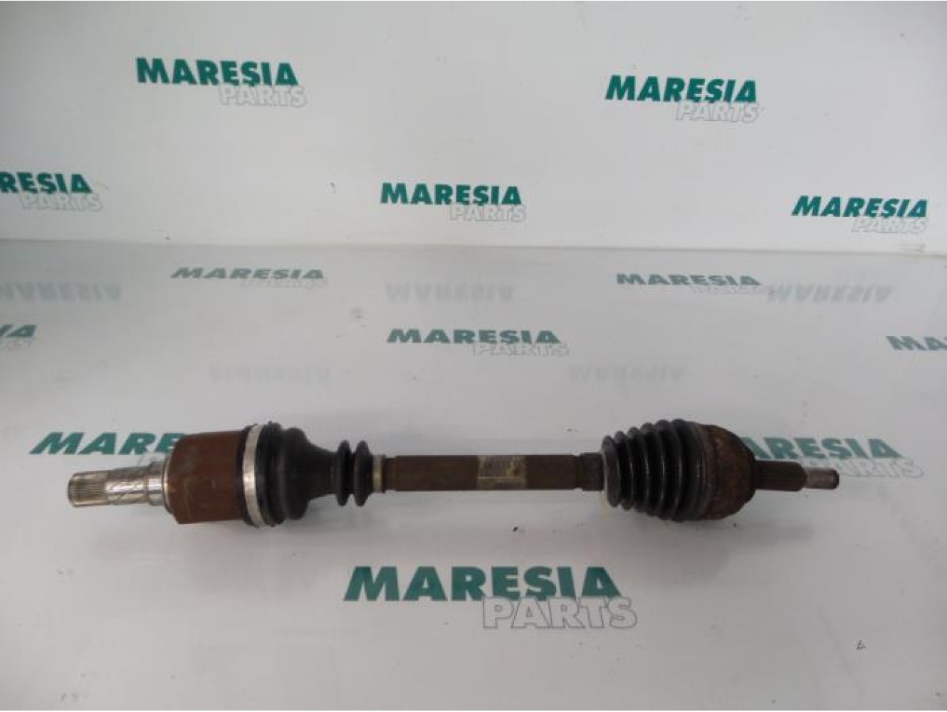 Renault - Megane Scenic - Front drive shaft, left