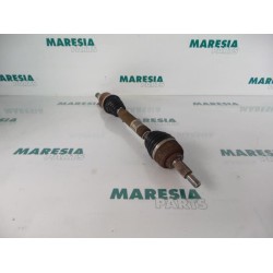 Renault - Megane Scenic - Aandrijfas links-voor