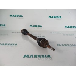 Renault - Megane Scenic - Aandrijfas links-voor