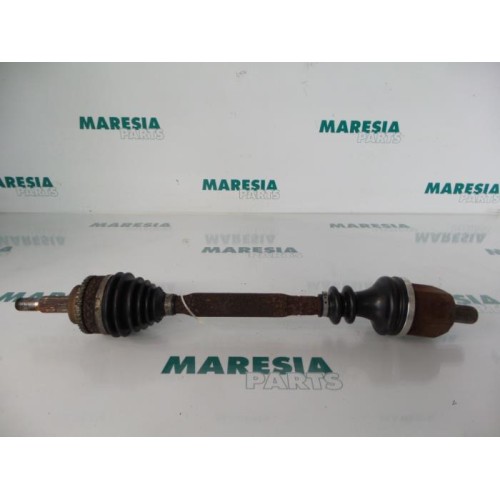 Renault - Megane Scenic - Front drive shaft, left