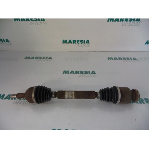 Renault - Megane Scenic - Front drive shaft, right